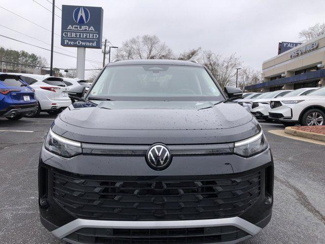 used 2025 Volkswagen Tiguan car, priced at $32,991