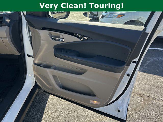 used 2022 Honda Pilot car, priced at $31,407