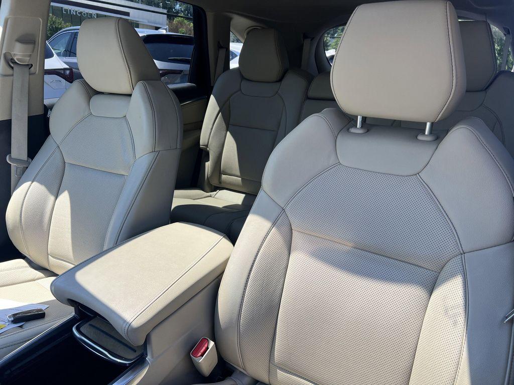 used 2019 Acura MDX car, priced at $26,889