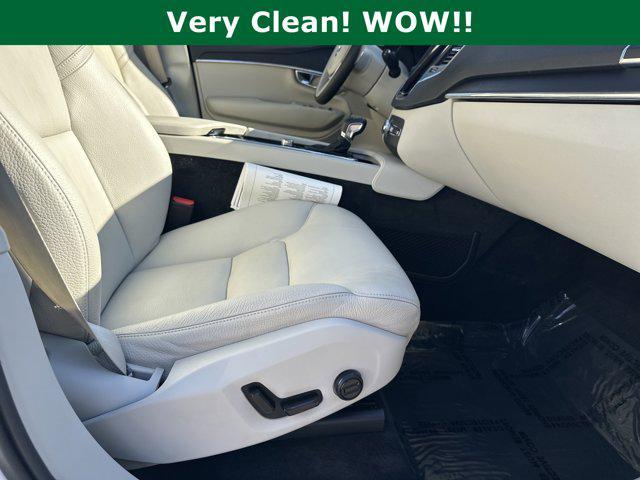 used 2020 Volvo XC90 car, priced at $24,468