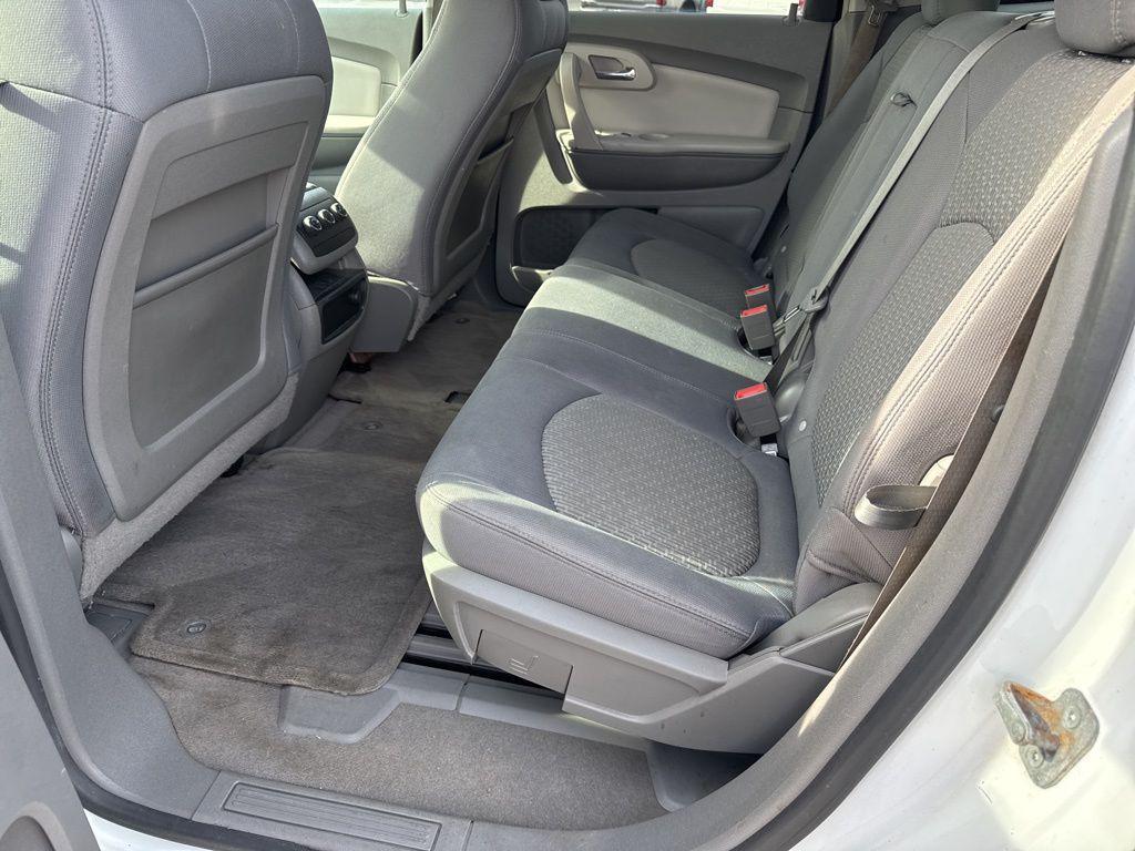 used 2009 Chevrolet Traverse car, priced at $5,000