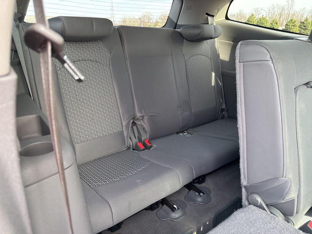 used 2009 Chevrolet Traverse car, priced at $5,000