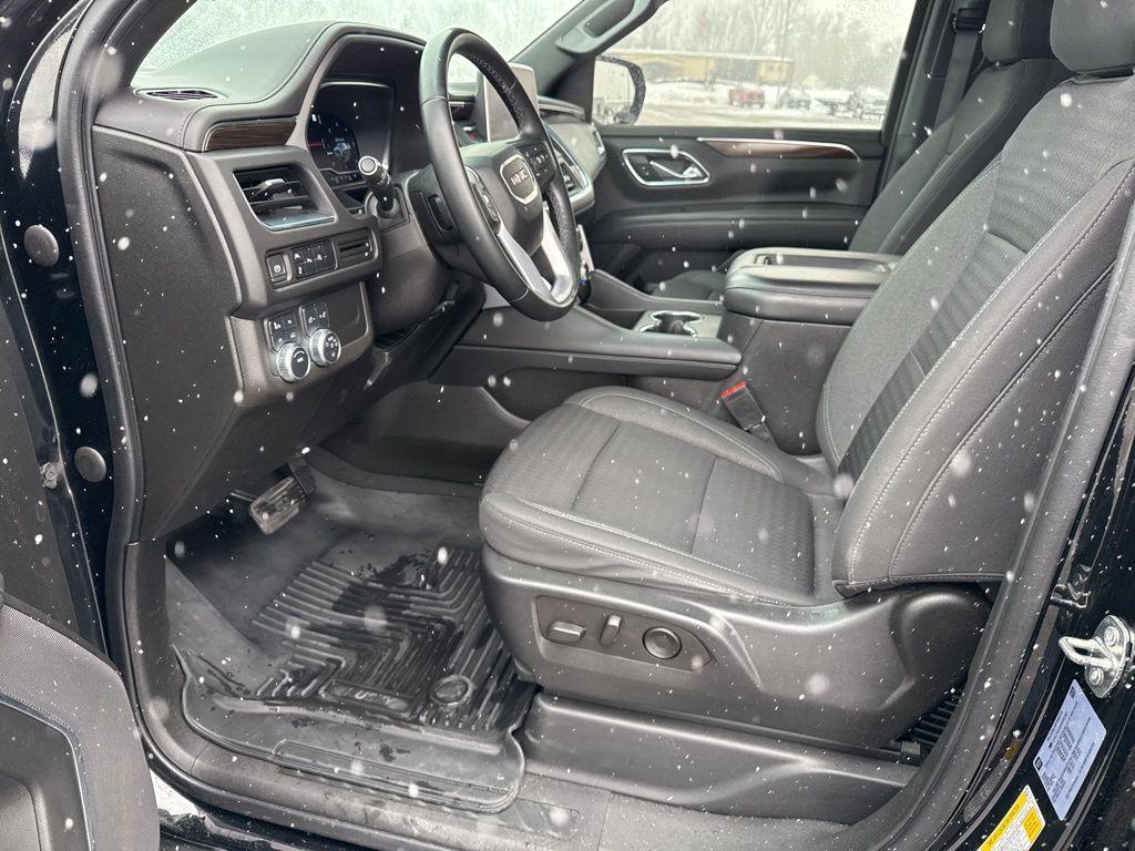 used 2023 GMC Yukon car, priced at $42,557