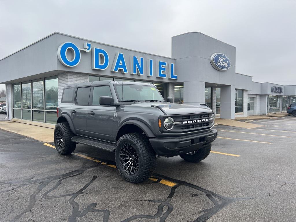 new 2025 Ford Bronco car, priced at $50,642