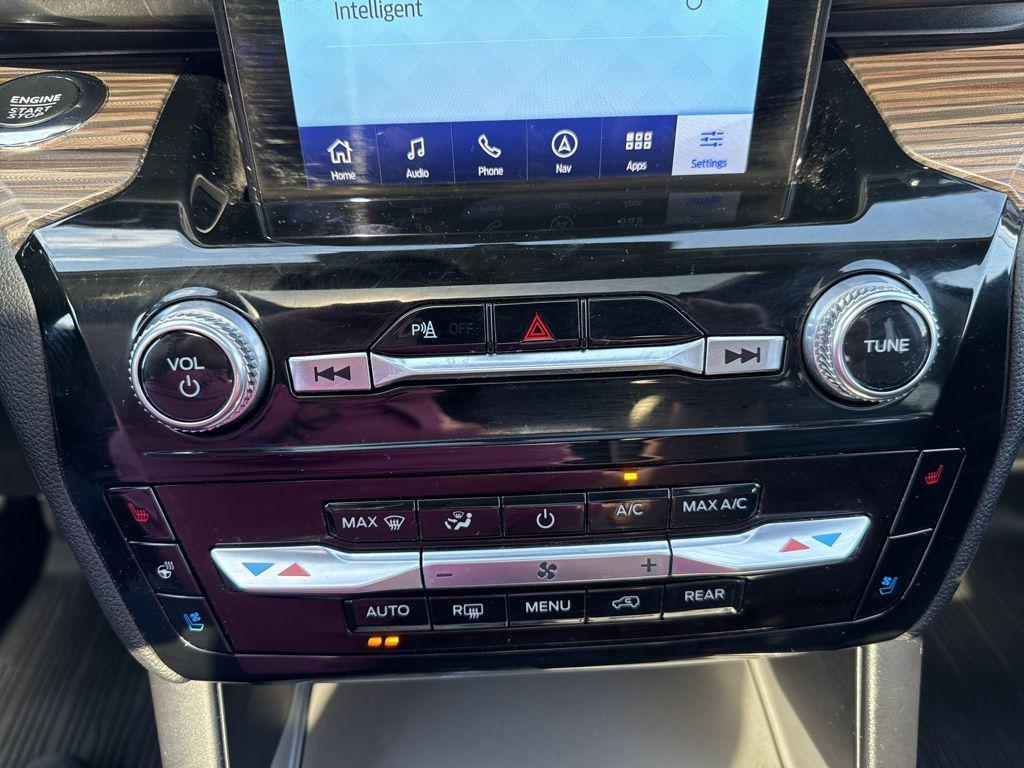 used 2024 Ford Explorer car, priced at $29,917