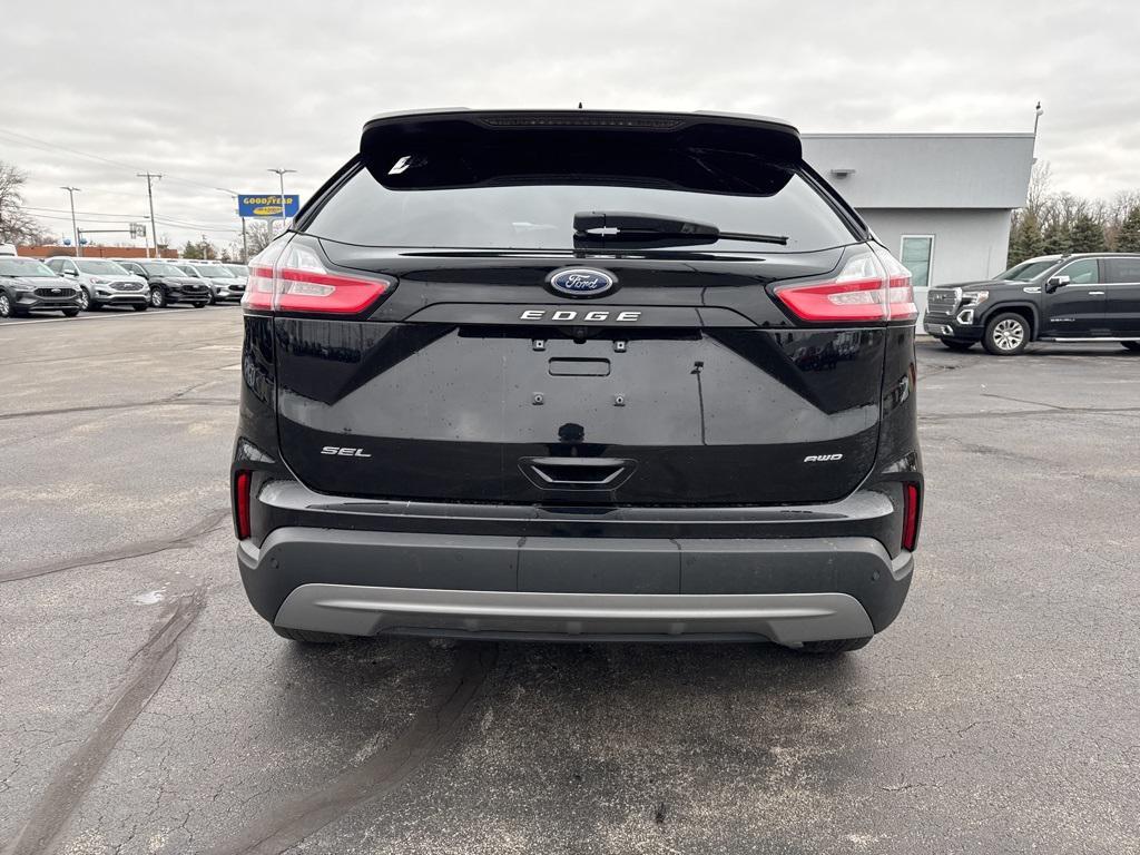 used 2024 Ford Edge car, priced at $25,996
