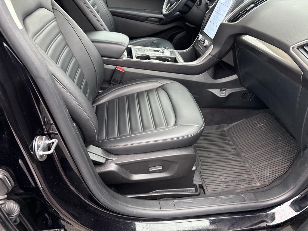 used 2024 Ford Edge car, priced at $25,996