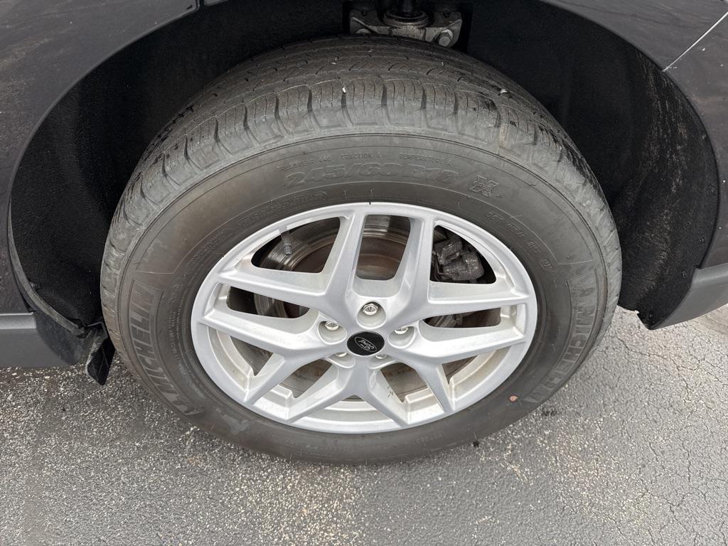 used 2024 Ford Edge car, priced at $25,996