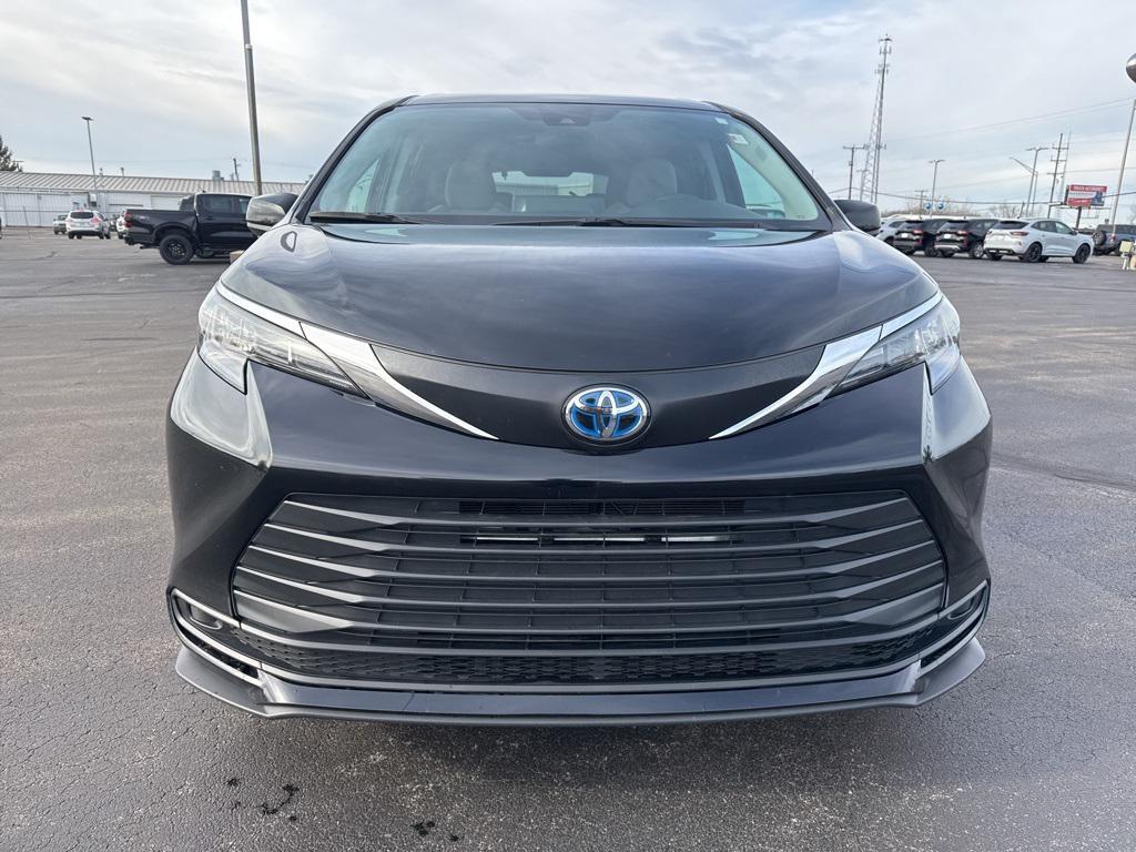 used 2024 Toyota Sienna car, priced at $34,446