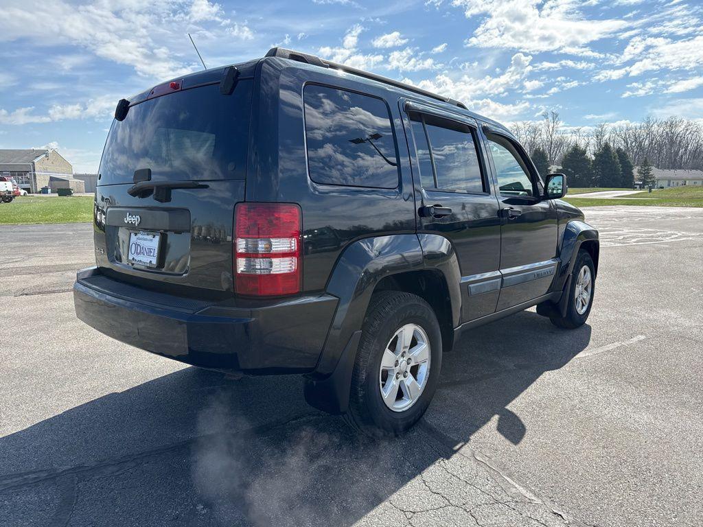 used 2010 Jeep Liberty car, priced at $5,500