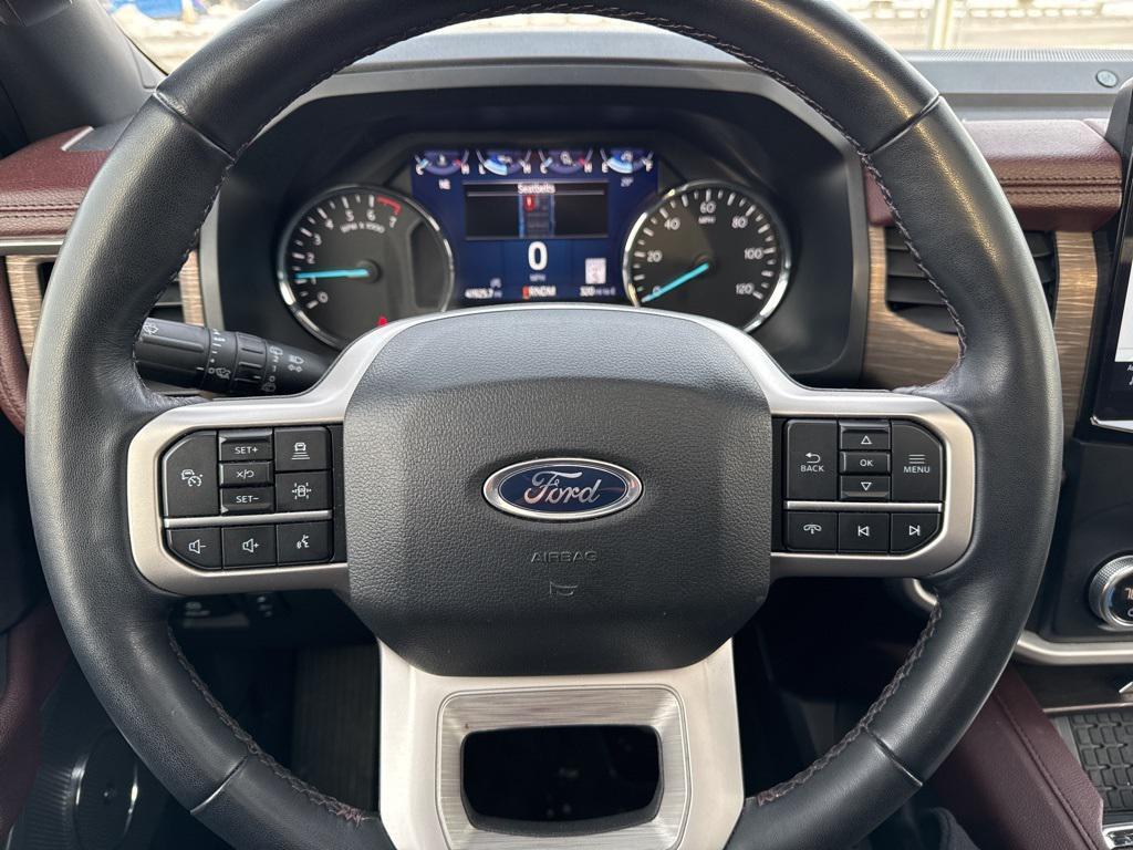 used 2024 Ford Expedition car, priced at $54,316