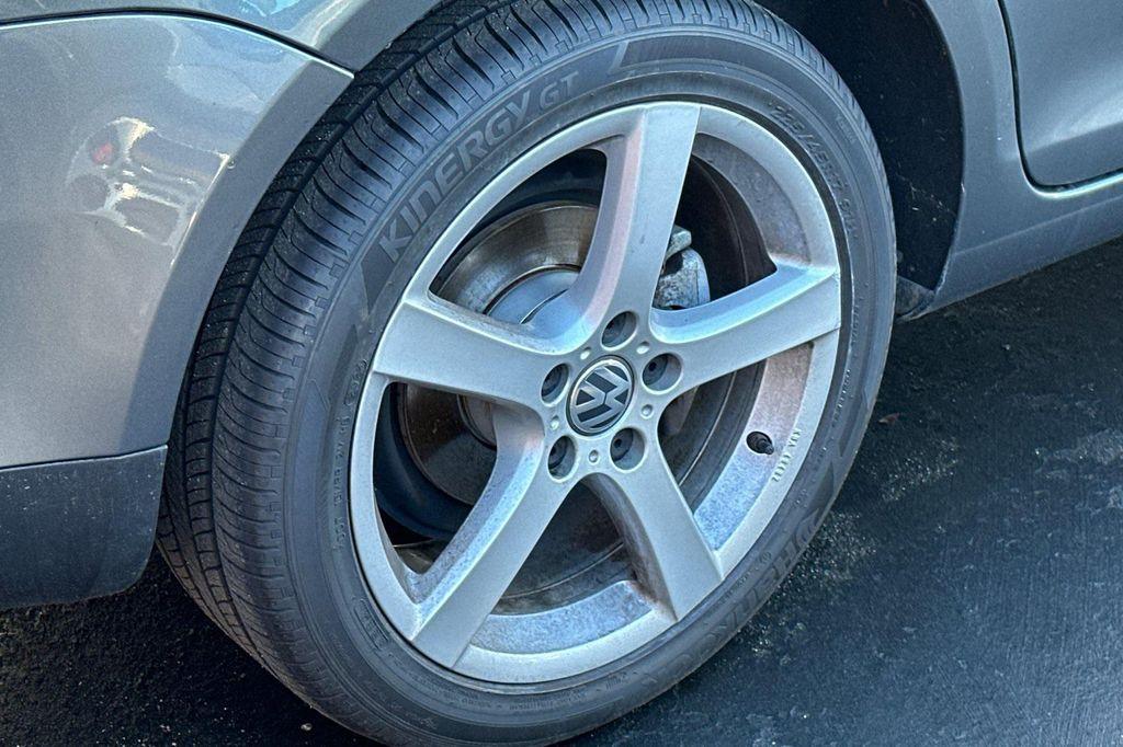 used 2009 Volkswagen Jetta car, priced at $6,250