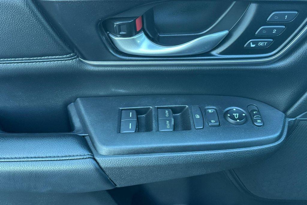 used 2021 Honda CR-V car, priced at $24,709