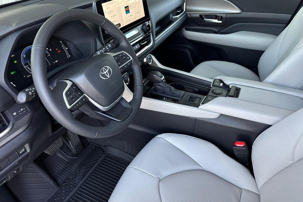 new 2026 Toyota Grand Highlander Hybrid car, priced at $50,348
