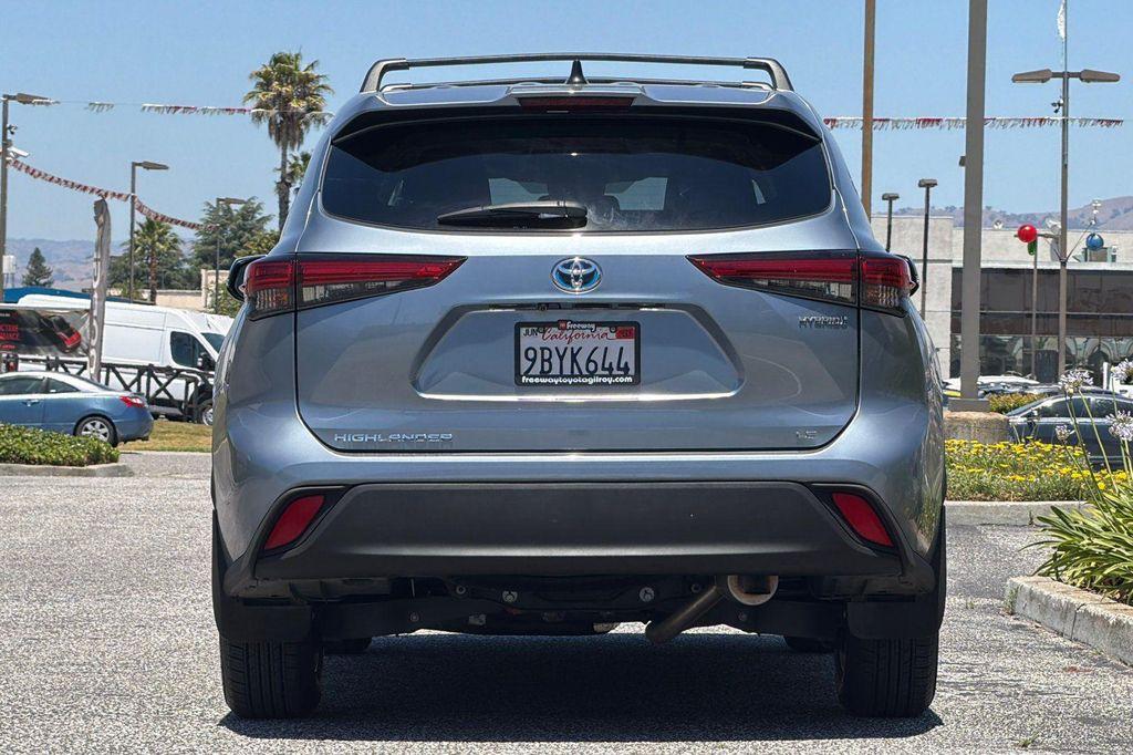 used 2022 Toyota Highlander Hybrid car, priced at $34,425