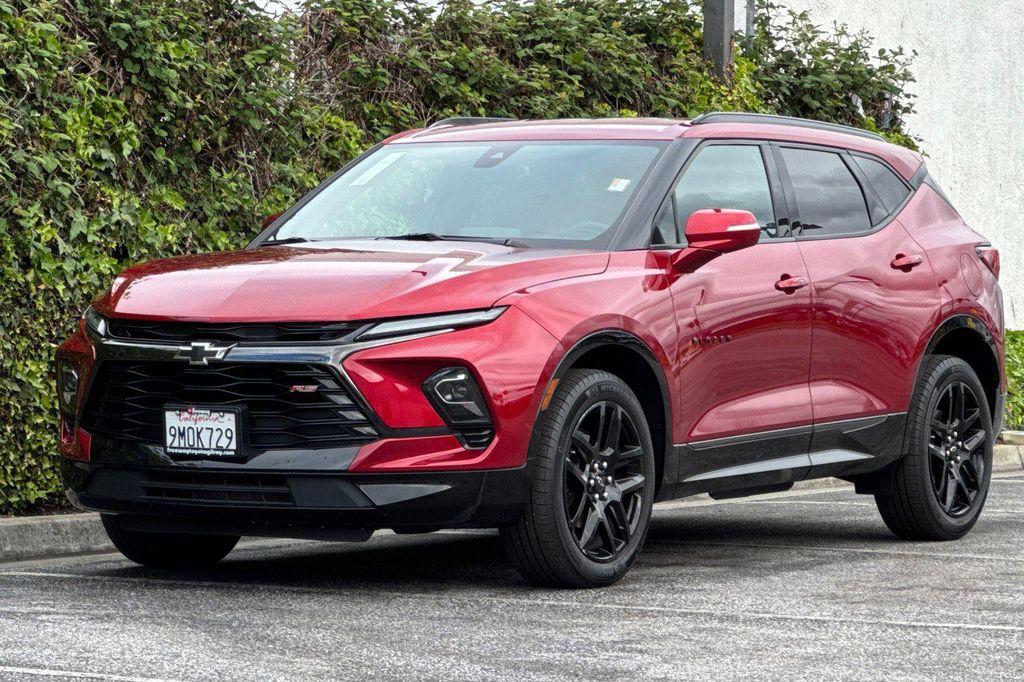 used 2024 Chevrolet Blazer car, priced at $31,014