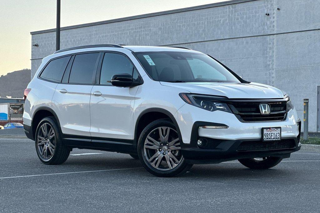 used 2022 Honda Pilot car, priced at $26,499