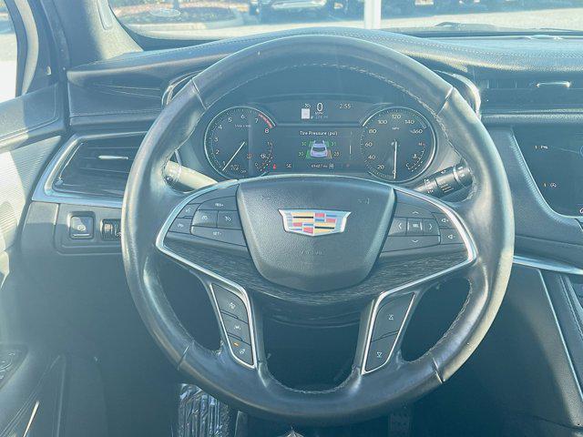 used 2023 Cadillac XT5 car, priced at $28,500