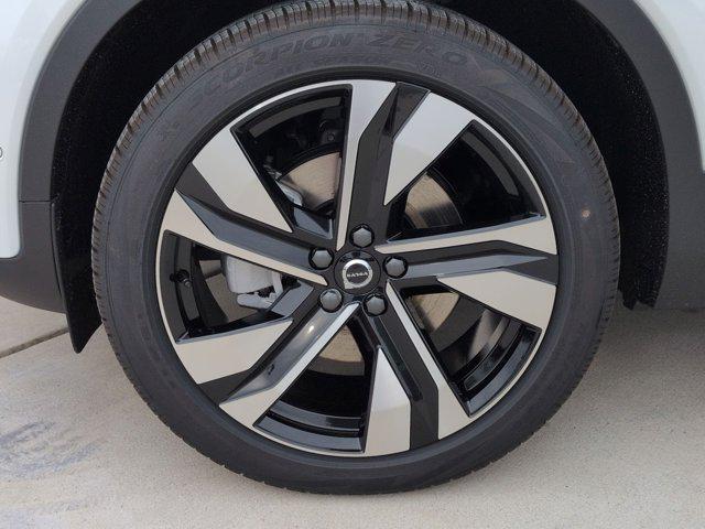 new 2026 Volvo XC40 car, priced at $51,250