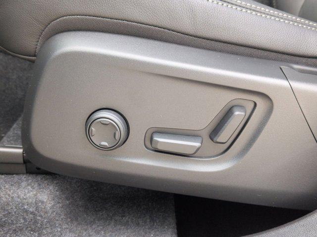 new 2026 Volvo XC40 car, priced at $51,250