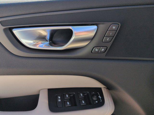 new 2026 Volvo XC60 car, priced at $51,326