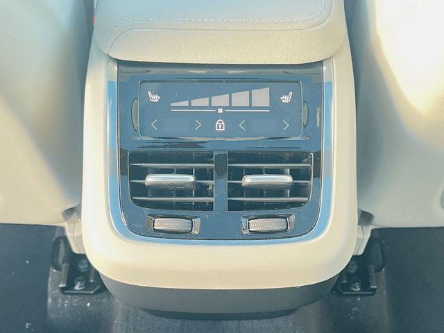 new 2026 Volvo XC60 car, priced at $61,555