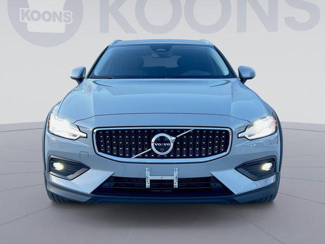 used 2024 Volvo V60 Cross Country car, priced at $36,500