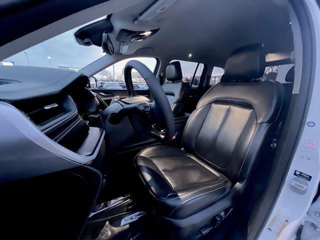 used 2023 Jeep Grand Cherokee car, priced at $27,500