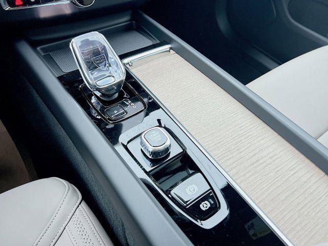 new 2026 Volvo XC60 car, priced at $55,985