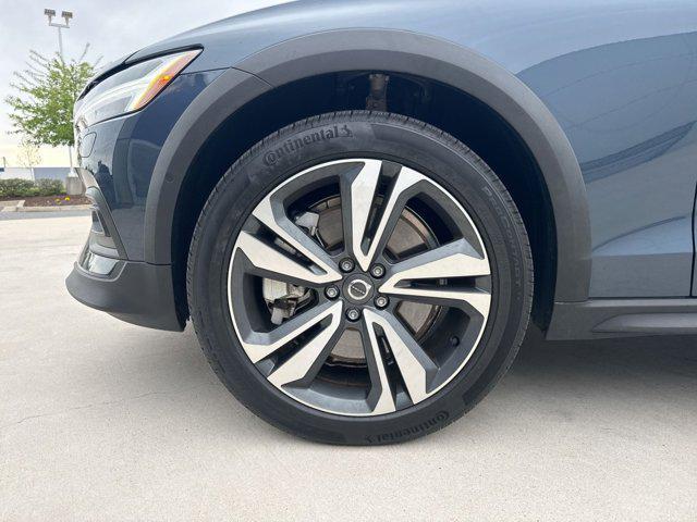 used 2024 Volvo V60 Cross Country car, priced at $39,800