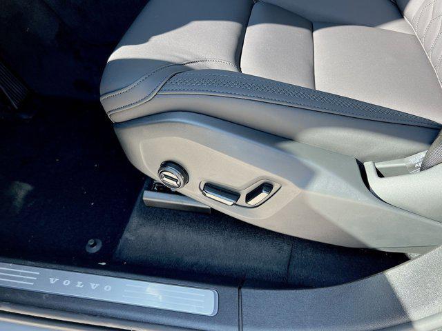 new 2026 Volvo XC90 car, priced at $69,325