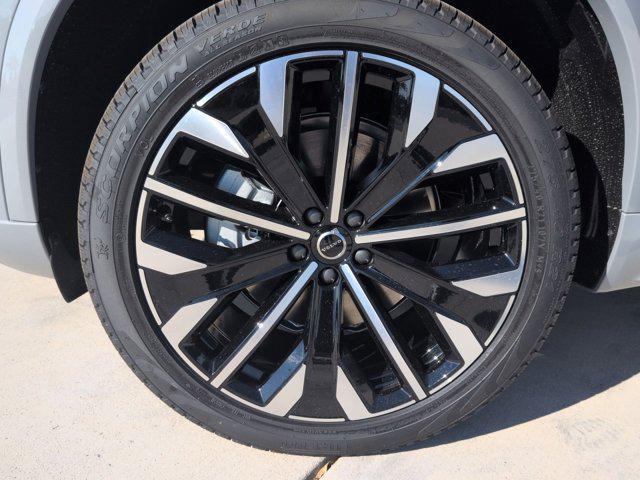 new 2026 Volvo XC90 car, priced at $72,155