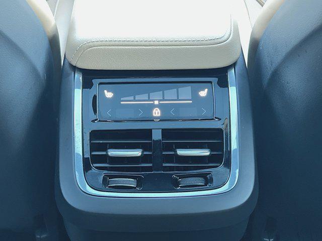 used 2023 Volvo XC60 car, priced at $37,250