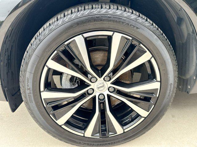 used 2024 Volvo XC60 car, priced at $34,300