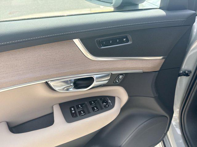 new 2026 Volvo XC90 Plug-In Hybrid car, priced at $80,995