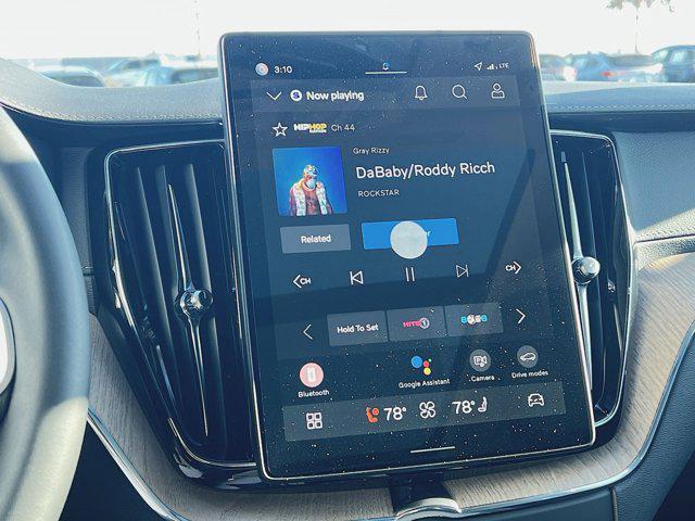 new 2026 Volvo XC60 car, priced at $59,895