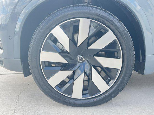 used 2023 Volvo XC90 Recharge Plug-In Hybrid car, priced at $40,000