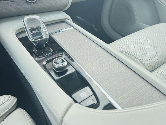 used 2023 Volvo XC90 Recharge Plug-In Hybrid car, priced at $40,000