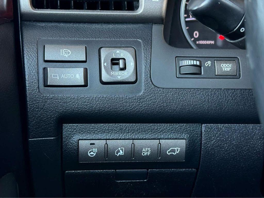 used 2011 Lexus LX 570 car, priced at $22,991