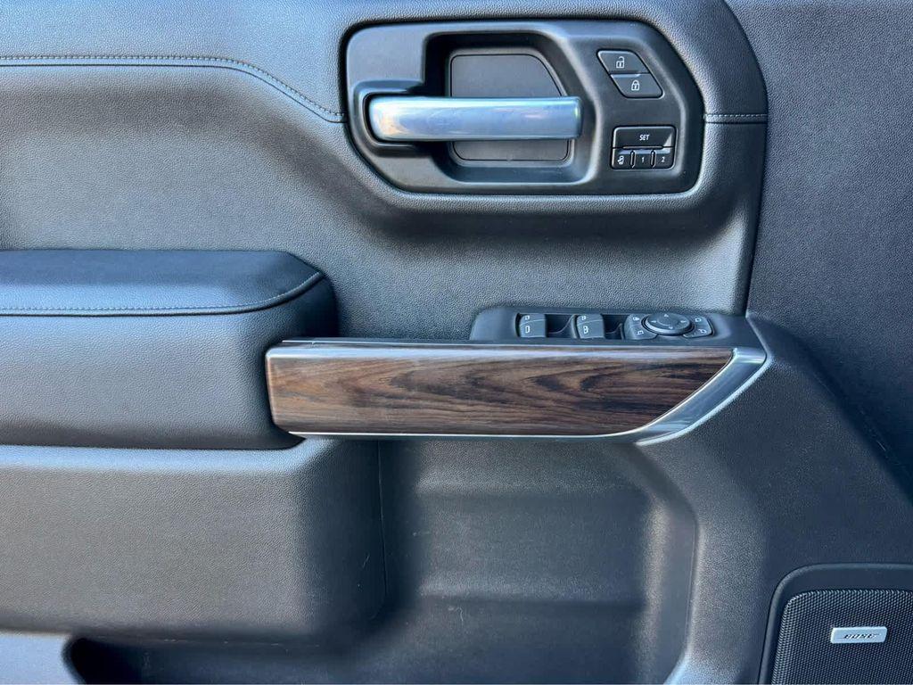 used 2021 GMC Sierra 1500 car, priced at $29,992