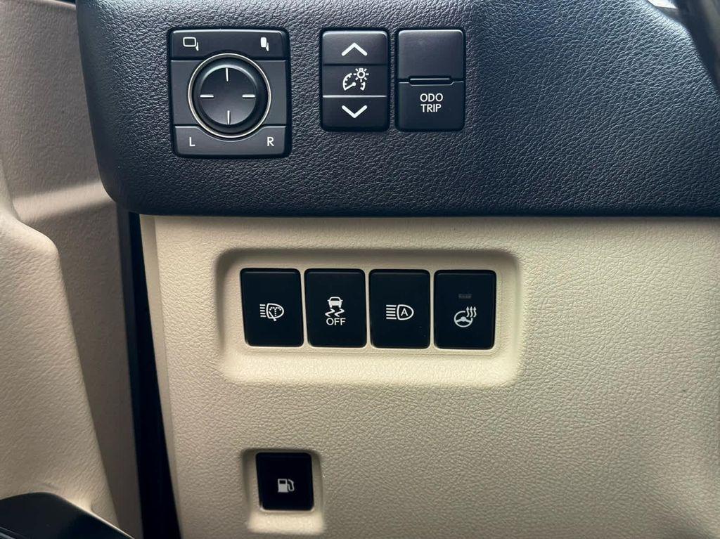 used 2023 Lexus GX 460 car, priced at $54,992