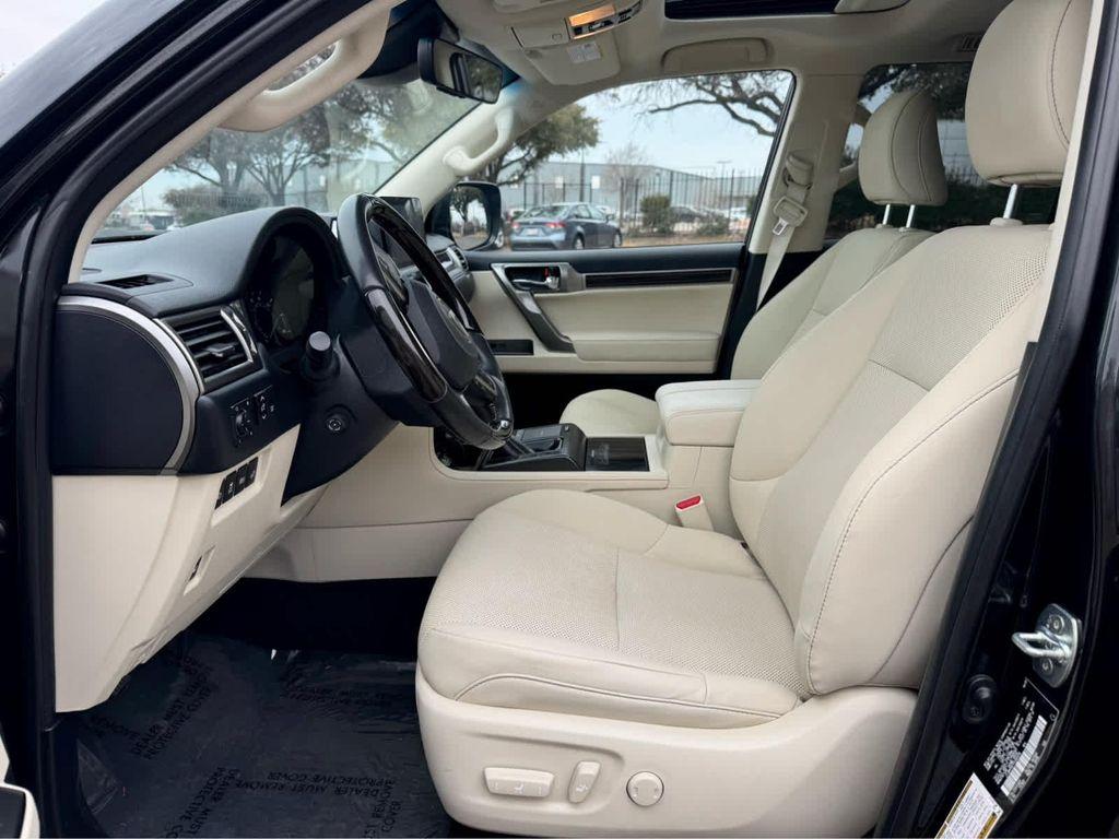 used 2023 Lexus GX 460 car, priced at $54,992