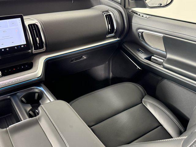 new 2026 Ford Expedition car, priced at $82,060