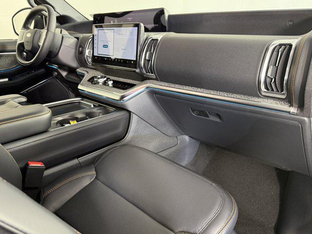 new 2025 Ford Expedition car, priced at $79,524