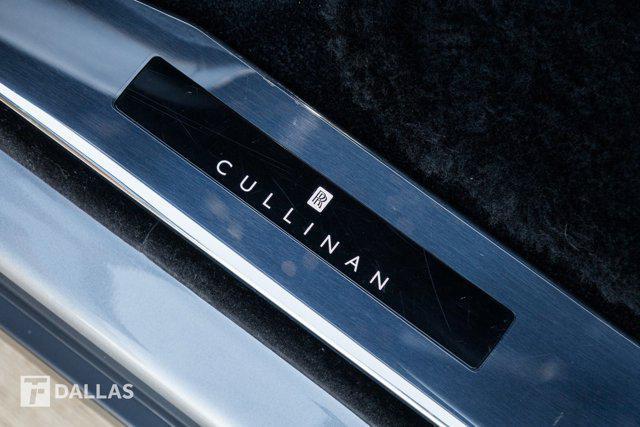 used 2023 Rolls-Royce Cullinan car, priced at $324,900
