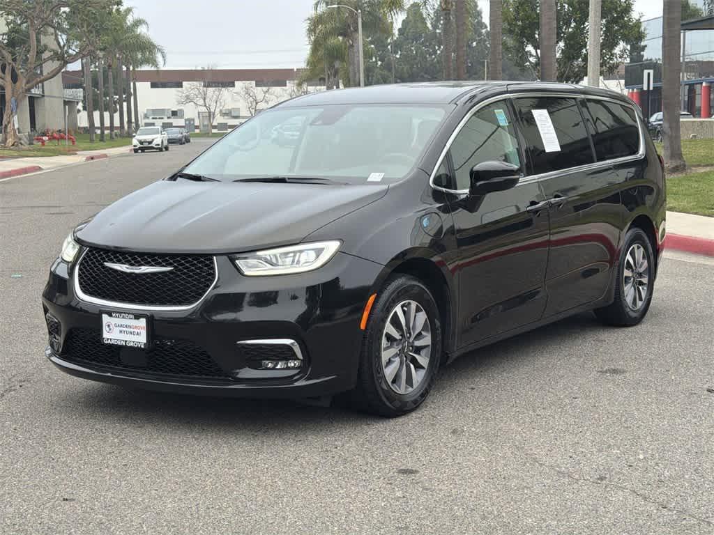 used 2024 Chrysler Pacifica Hybrid car, priced at $23,500