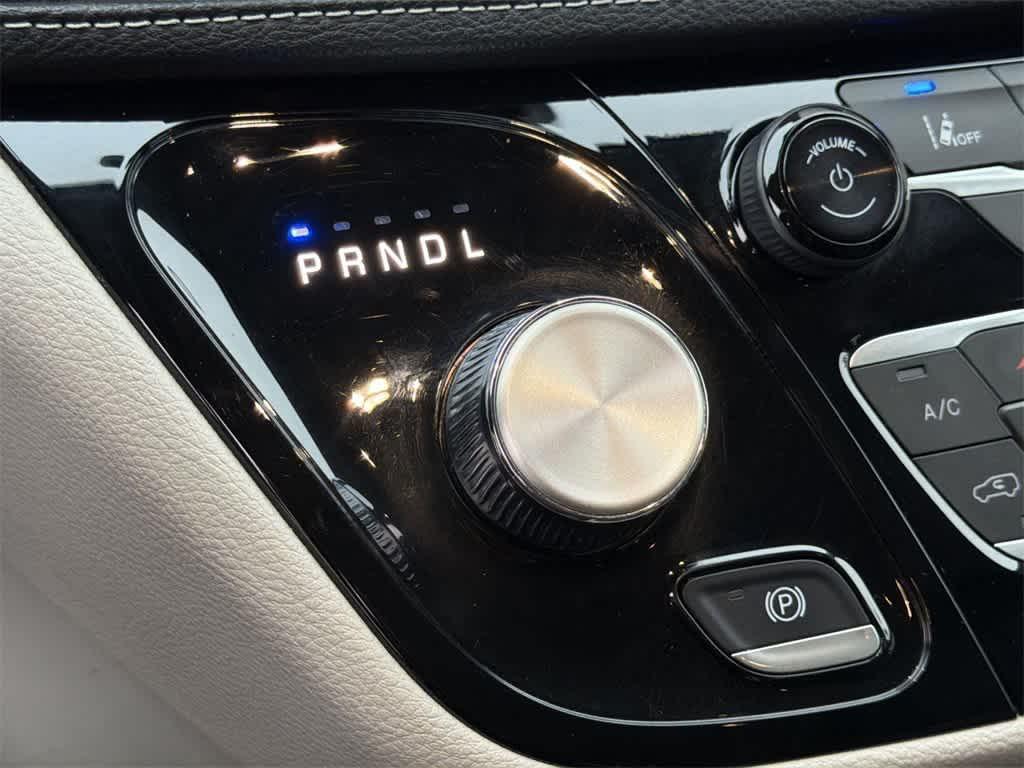 used 2024 Chrysler Pacifica Hybrid car, priced at $23,500