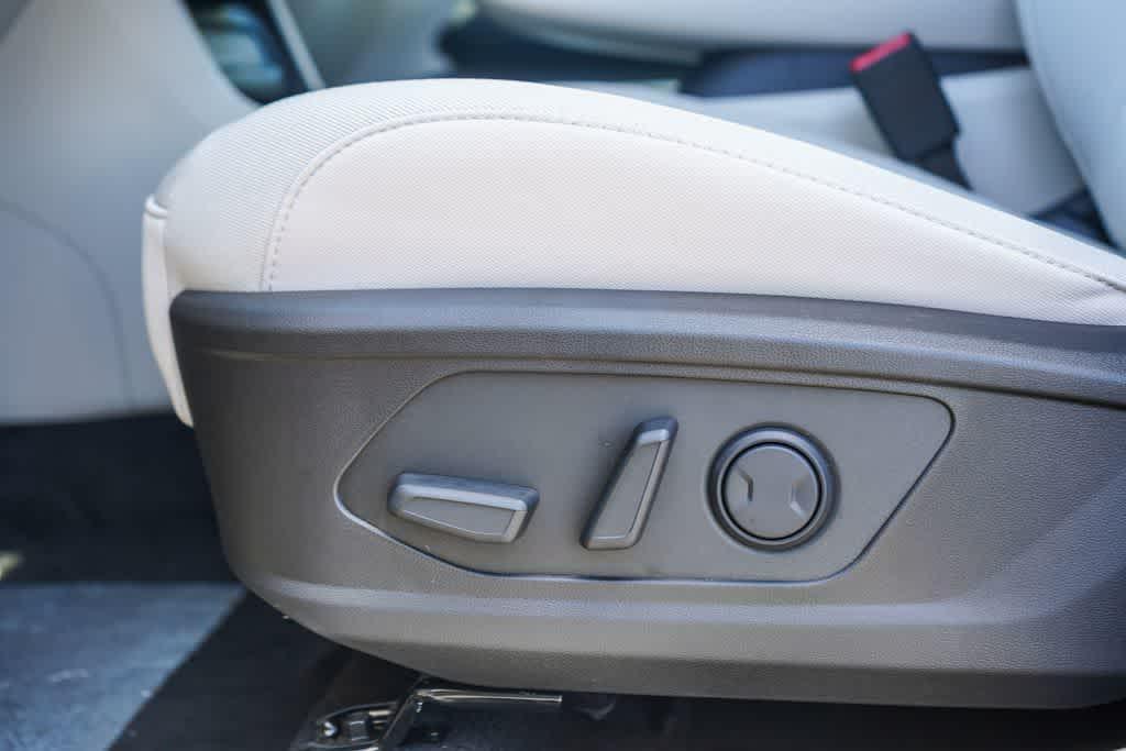 new 2026 Hyundai TUCSON Hybrid car, priced at $33,765