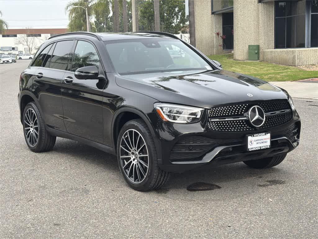 used 2022 Mercedes-Benz GLC 300 car