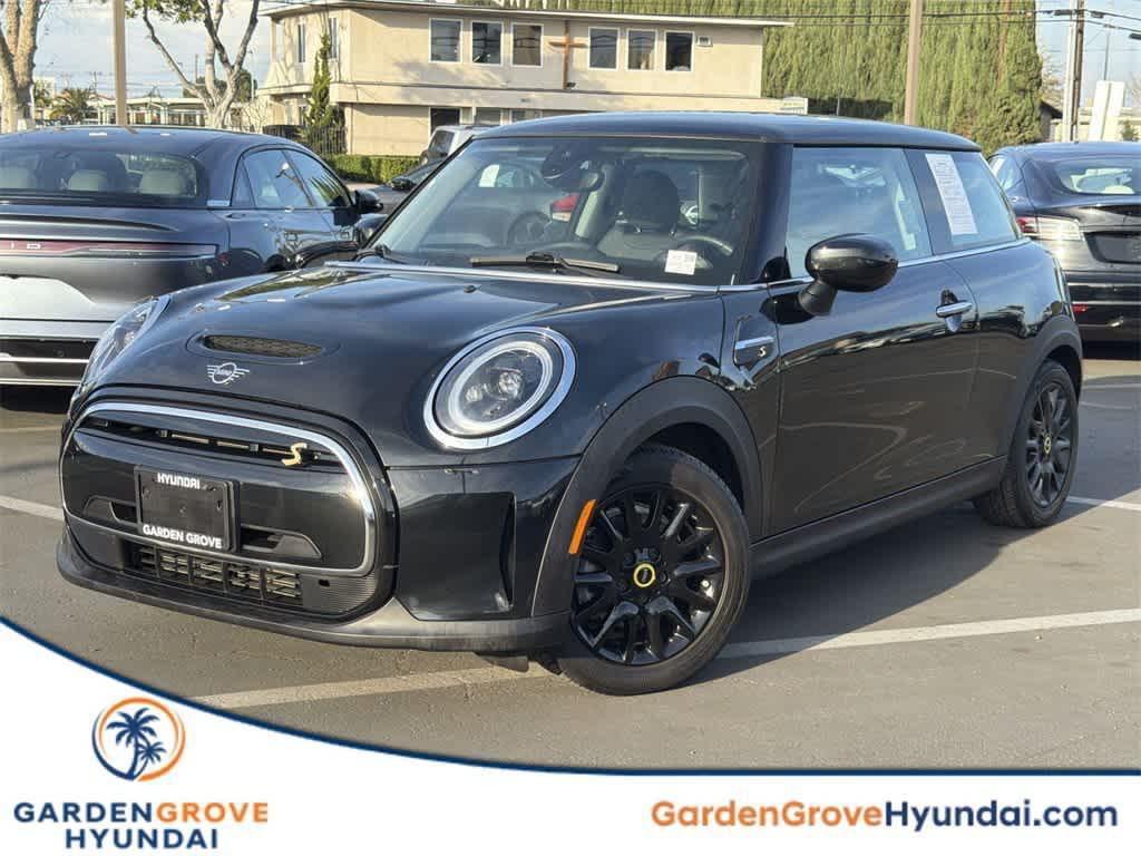 used 2023 MINI Hardtop car, priced at $19,900